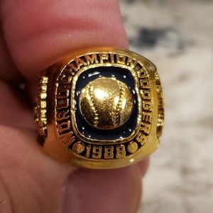 1988 Dodgers World Series ring
